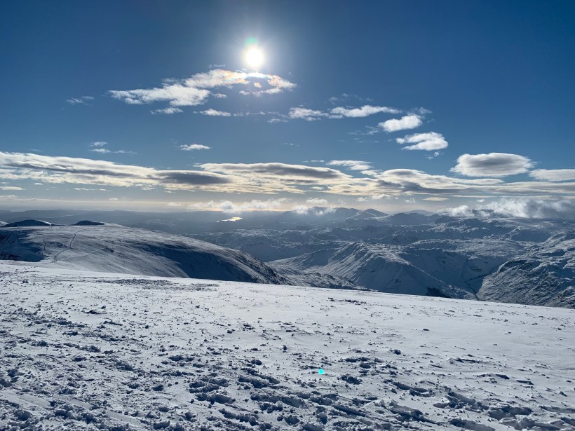 68JKnMCrSAuzY+hBh91Dyw